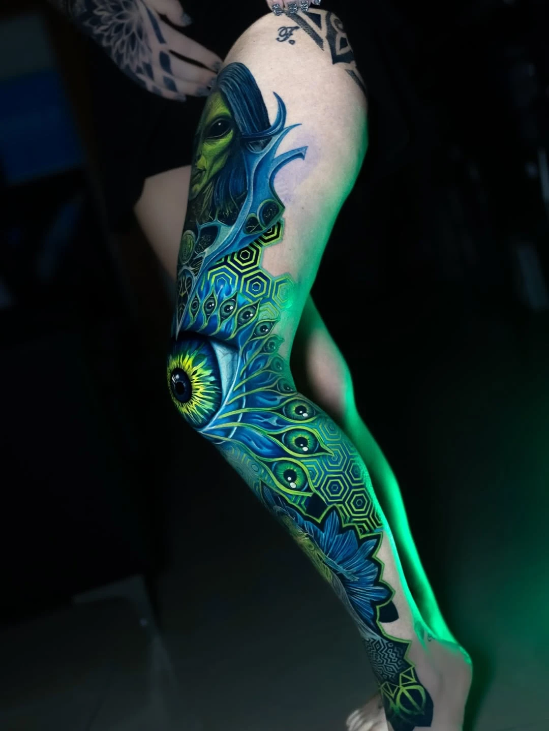 The Eyes on knee fresh The other part 100 healedHave you ever seen such vibrant color ink fr 1